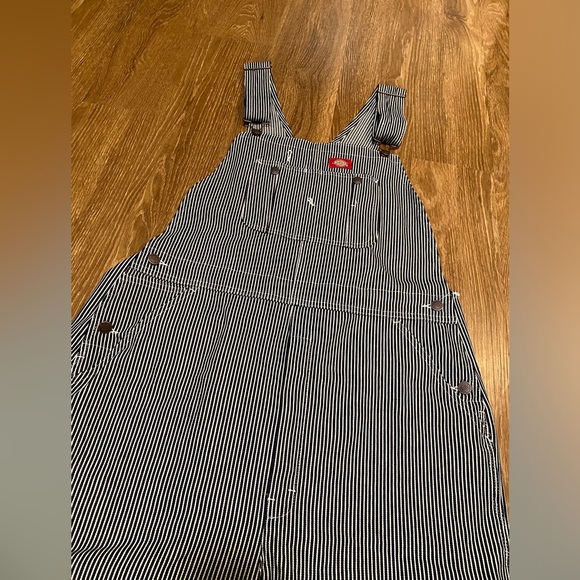 Dickies Men’s Hickory Striped Coveralls NWT - Picture 2 of 8